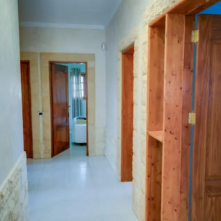 Ralia 2 La Oliva